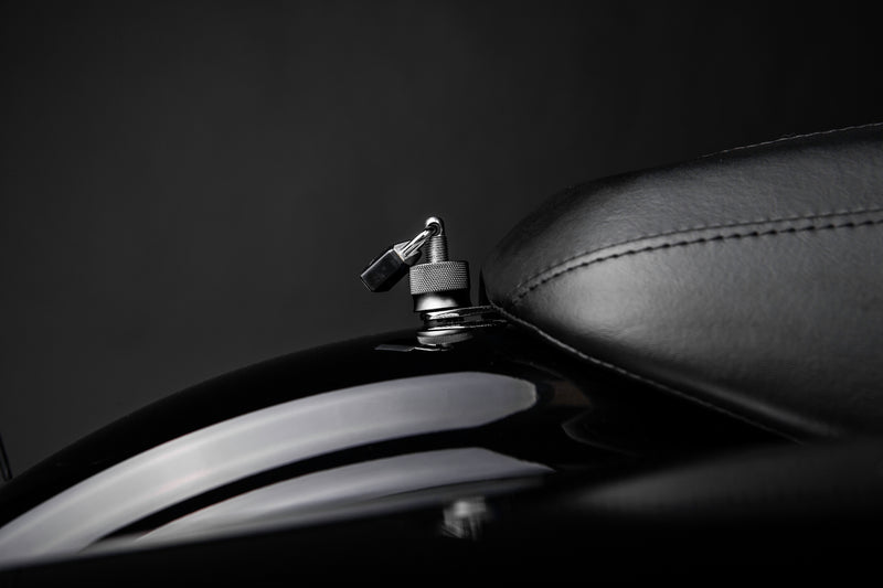 Load image into Gallery viewer, SEAT HELMET LOCK BLACK SF20001 image 3
