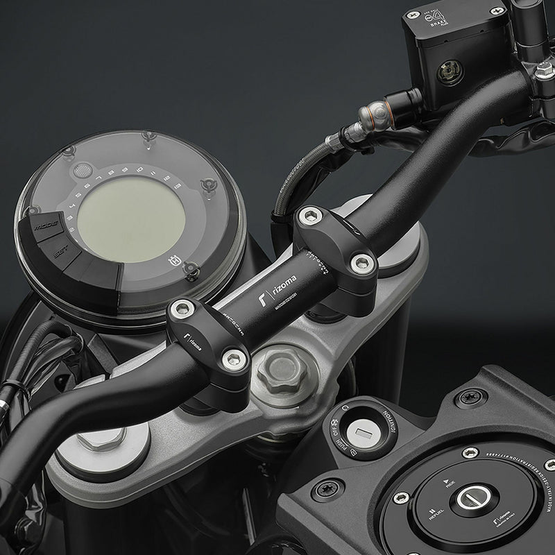 Load image into Gallery viewer, HANDLEBAR TAPERED BLACK DIA 22-29MM/H 55MM/W 740MM MA009B image 1
