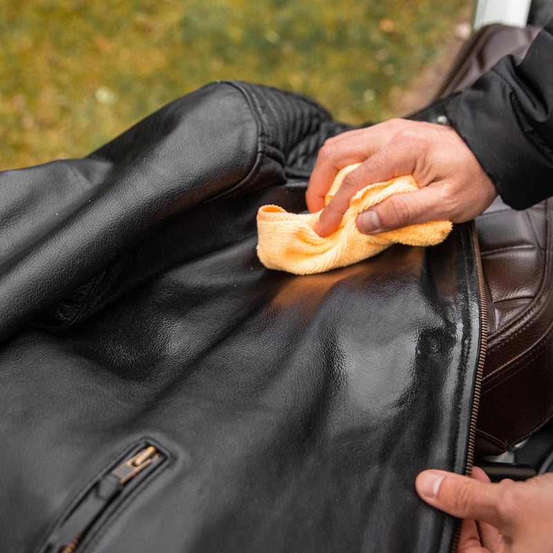 Load image into Gallery viewer, LEATHER CLEANER M031 image 4

