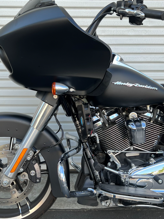 OIL COOLER M8 TOURING `17-23 (CHOPPED GUARD) SMT8-5N image 2