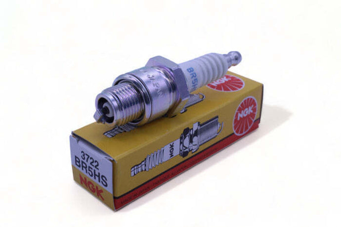 NGK SPARK PLUG 3722