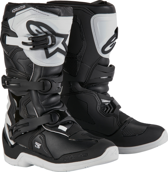 TECH 3S YOUTH BOOTS WHITE/BLACK SZ 4 2014024-21-4 image 1