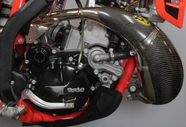 PIPE  GUARD  CARBON  FIBER BETA 109068 image 1