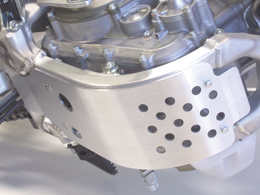 SKID PLATE 10-040 image 1