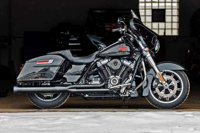 MONARCH 2-1 BLACK M8 TOURING `17-23 RACE ONLY 10-1073 image 1