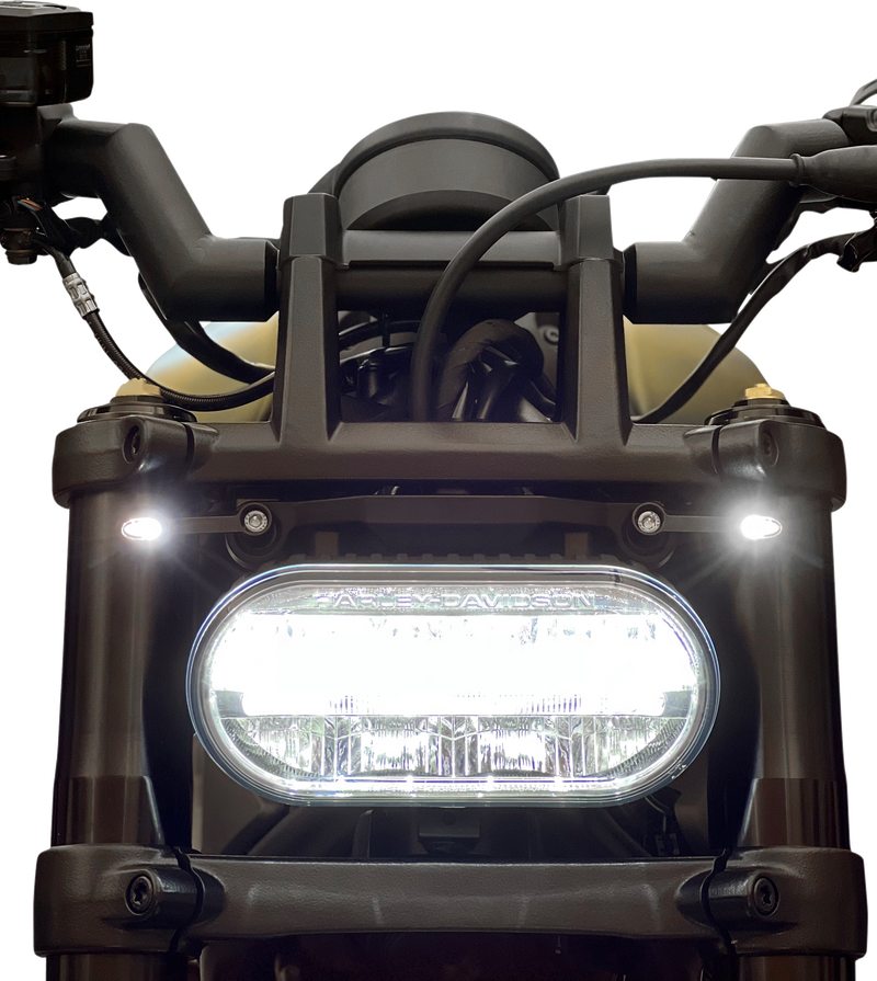 Load image into Gallery viewer, BLACK ELYPSE LED 2-1 SPORTSTER S FRNT TURN SIGNALS K68497 image 4
