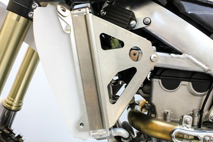 RADIATOR BRACES YAM 18-181 image 1