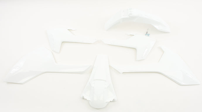 PLASTIC KIT ORIGINAL 2462615569 image 1