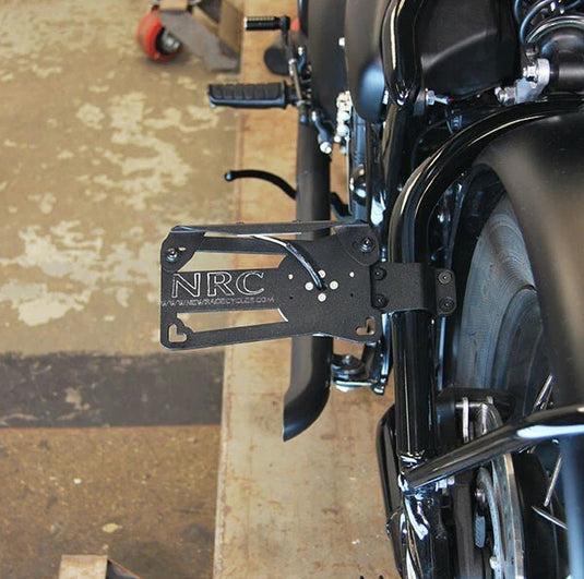 SIDE MOUNT LICENSE PLATE TRI BOBBER-SIDE image 2