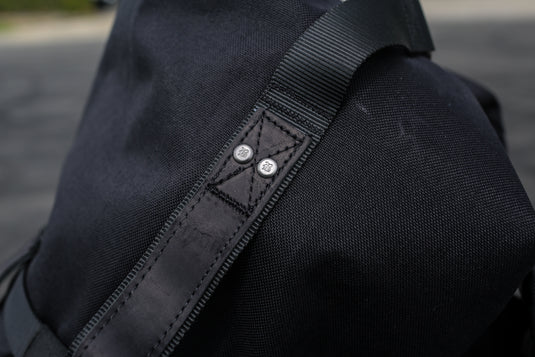SISSY BAR BAG BLACK B15-1013B image 10