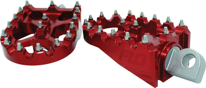 MOTO SYTLE FOOTPEG SET RED 2