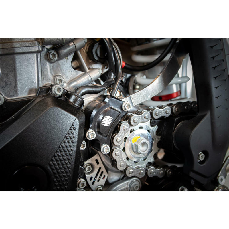 Load image into Gallery viewer, CLUTCH CYLINDER GUARD HUS/KTM 13-1123 image 2
