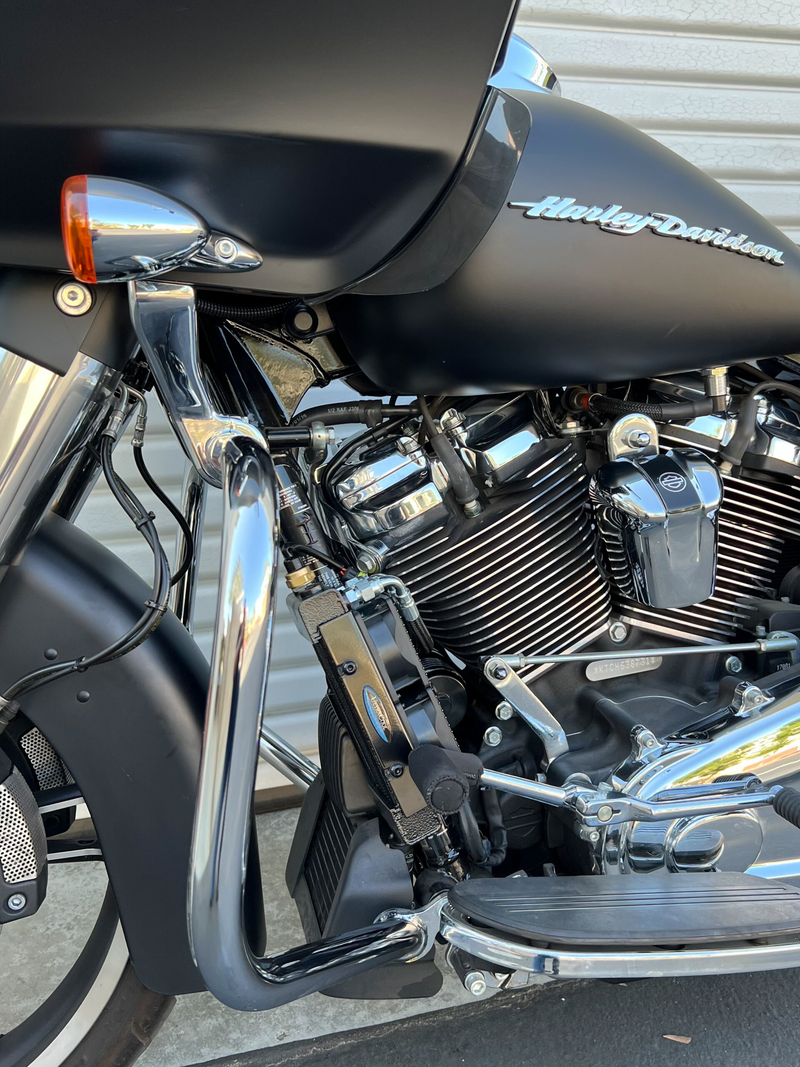 Load image into Gallery viewer, NAKED OIL COOLER M8 `17-23 SMT8-3 image 4
