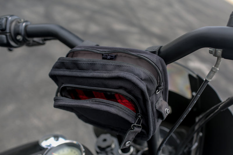 Load image into Gallery viewer, H-BAR BAG BLACK B15-1012B image 5
