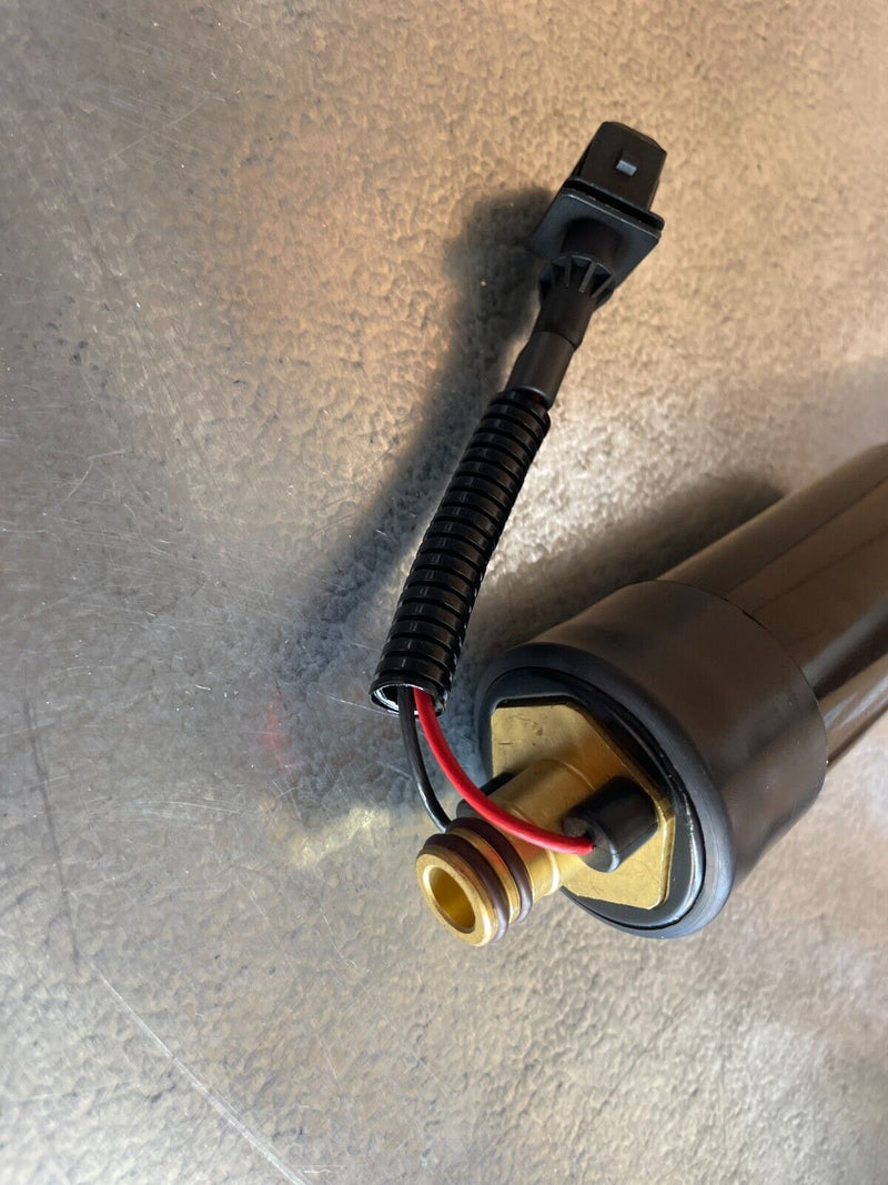 Load image into Gallery viewer, Fuel Pump Low Pressure Volvo Penta 8.1L GiE GXiE GiCE lPSCE Gi GXi Gil GiCE OSi
