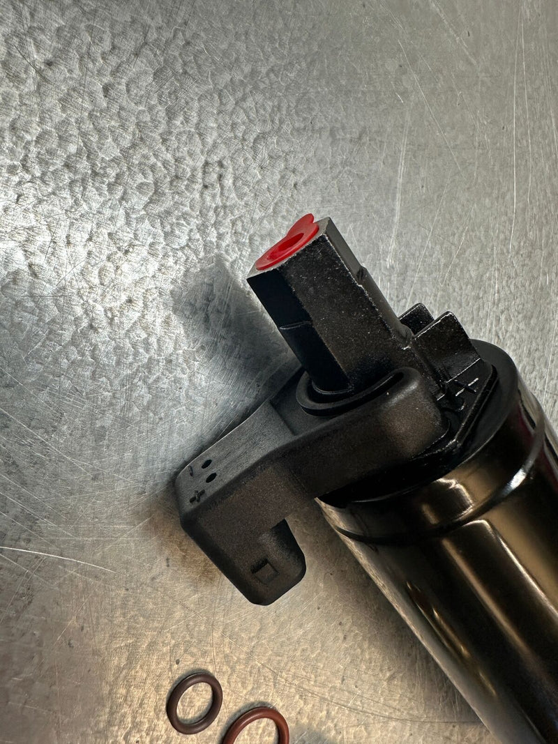 Load image into Gallery viewer, Low Pressure Fuel Pump Replaces Part Number 986865
