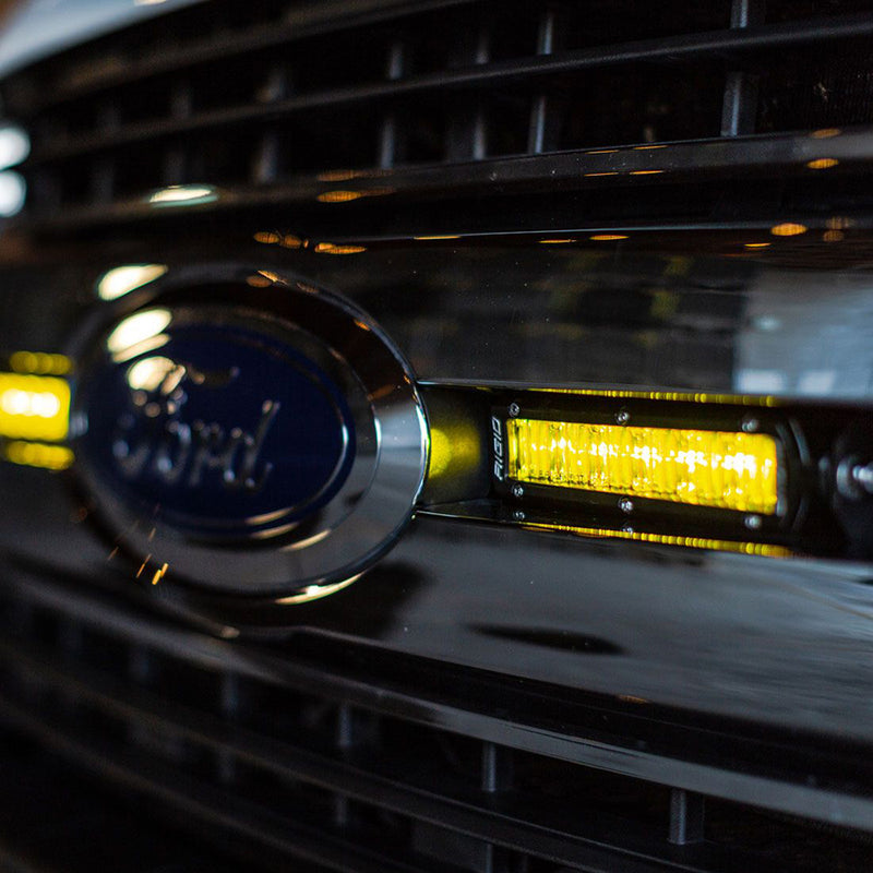 Load image into Gallery viewer, RIGID Industries 6&quot; SR-Series SAE Compliant Fog Light - Black w/Yellow Light [906704]
